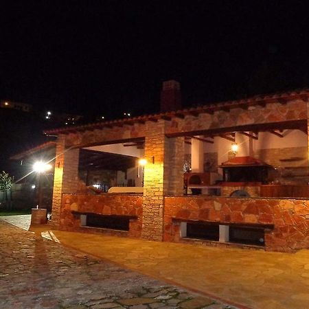 Klio Guesthouse ปอร์เตเรีย ภายนอก รูปภาพ