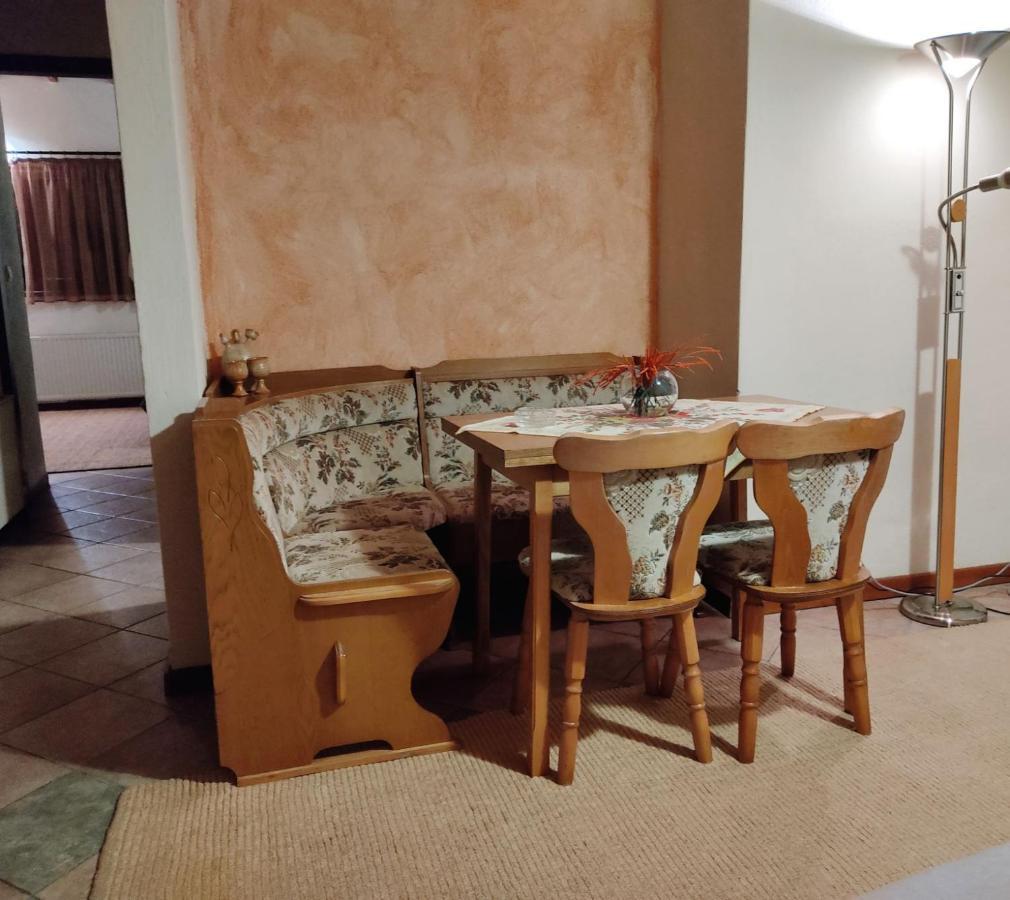 Klio Guesthouse ปอร์เตเรีย ภายนอก รูปภาพ