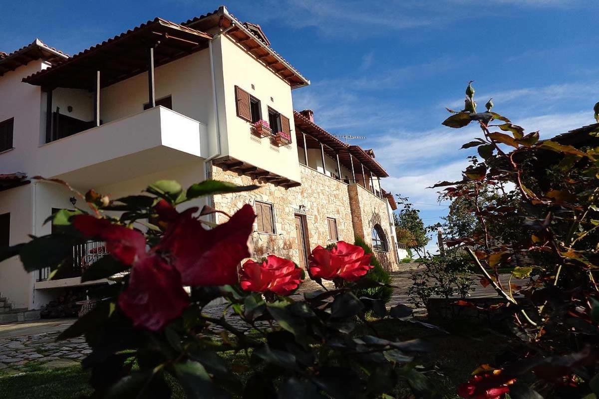 Klio Guesthouse ปอร์เตเรีย ภายนอก รูปภาพ