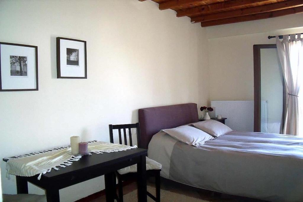 Klio Guesthouse ปอร์เตเรีย ภายนอก รูปภาพ